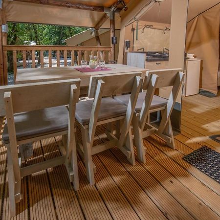 Vacanceselect Premium Lodge Polari Ровин Екстериор снимка