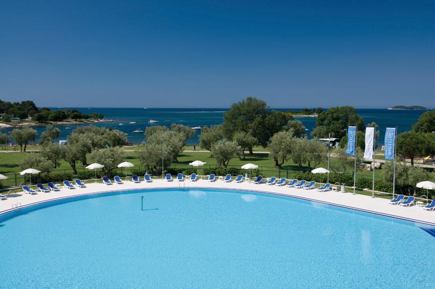 Vacanceselect Premium Lodge Polari Ровин Екстериор снимка